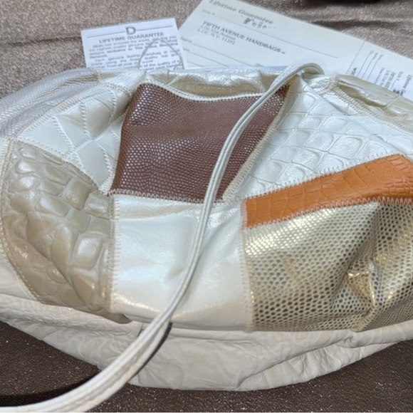 Saks Fifth Avenue Genuine Leather Handbag Original Warranty Included - Picture 3 of 4